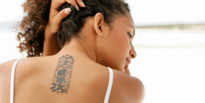 Cuidar tatuaje en verano